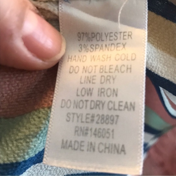 Monteau, women’s size large blouse.  Faux wrap detail at waist. - Picture 5 of 5